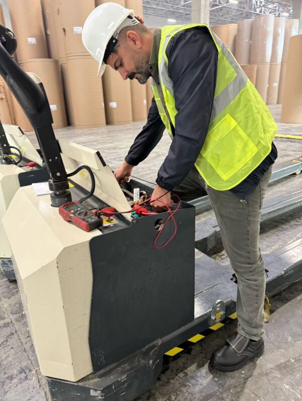 Traksiyoner ve Forklift Akü Servisi